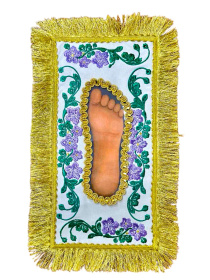 Стопа Божией Матери Почаевская (вышивка на габардине) 15/30 см