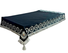 Скатерть  шелк, вышивка (терновый венок) 150/165см
