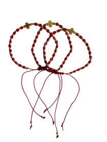 Браслет с крестом и стеклянными бусинами